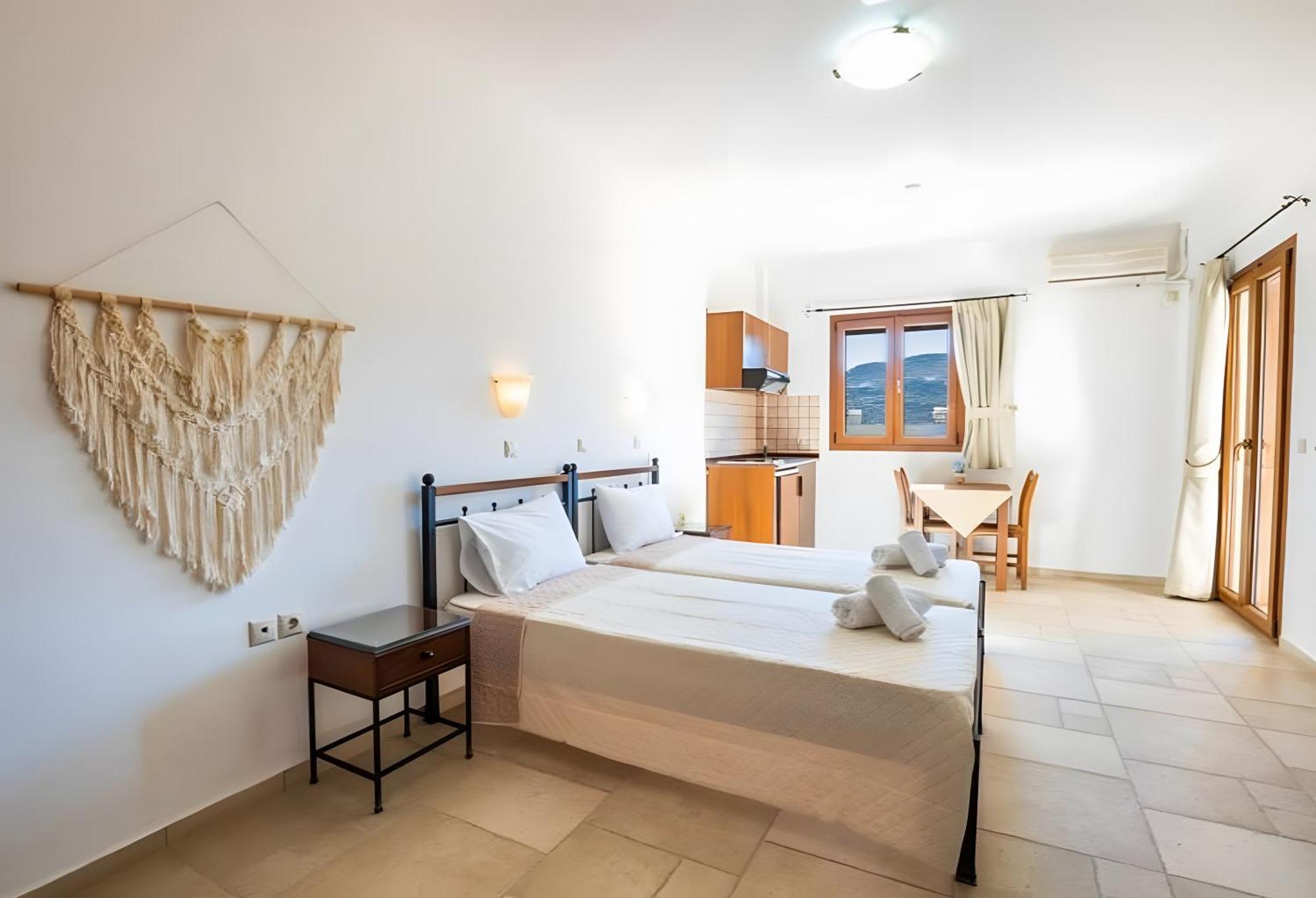 Petra Studios Karpathos Luaran gambar