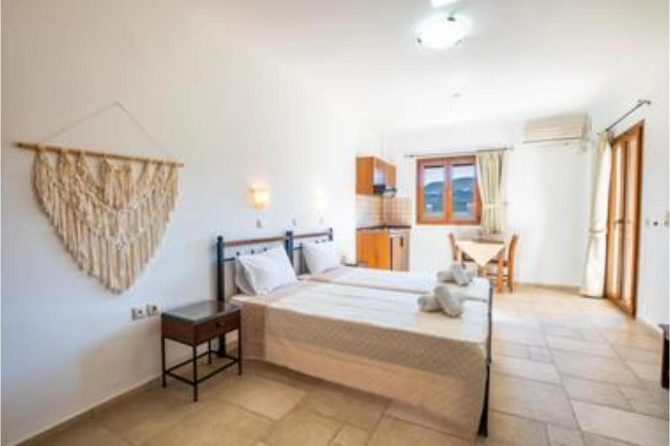 Petra Studios Karpathos Luaran gambar