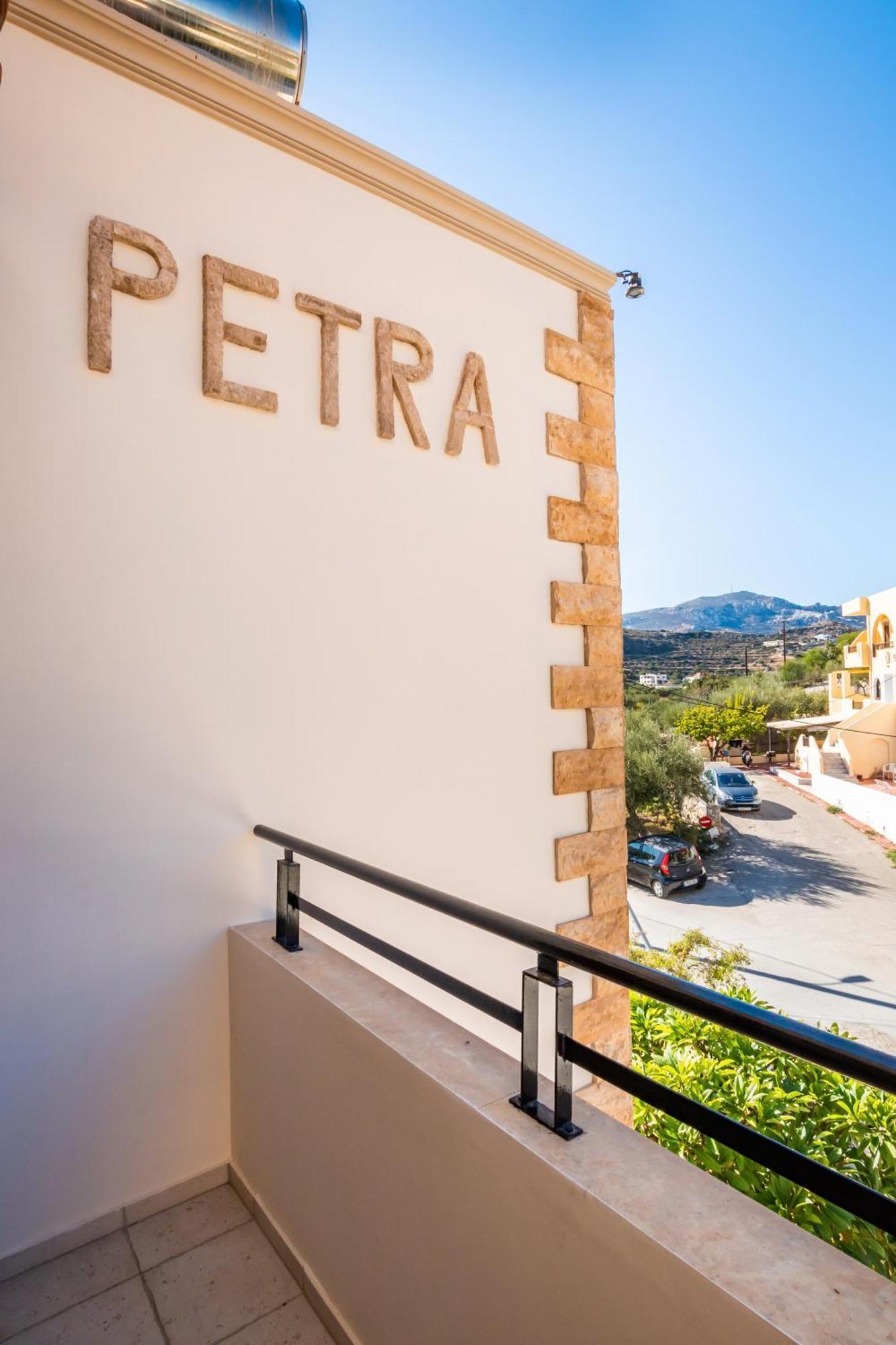 Petra Studios Karpathos Luaran gambar